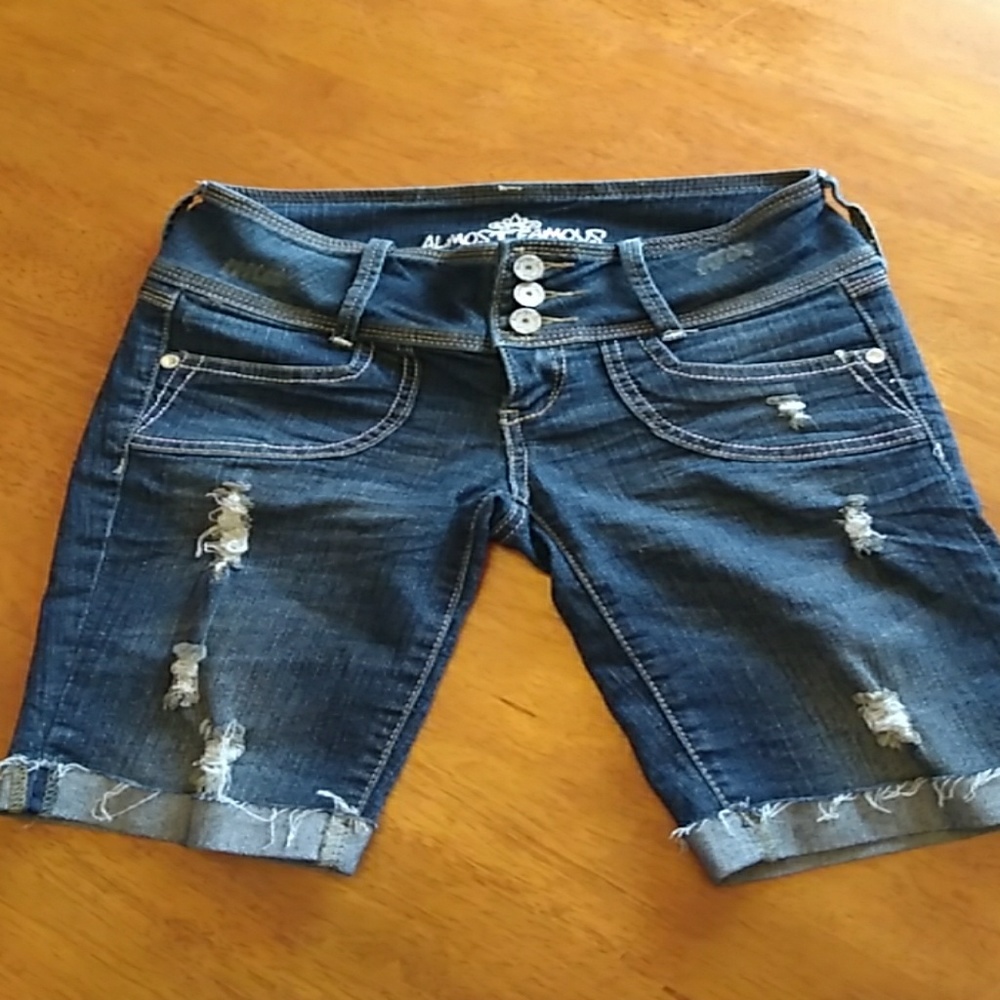 Almost famous jeans shorts